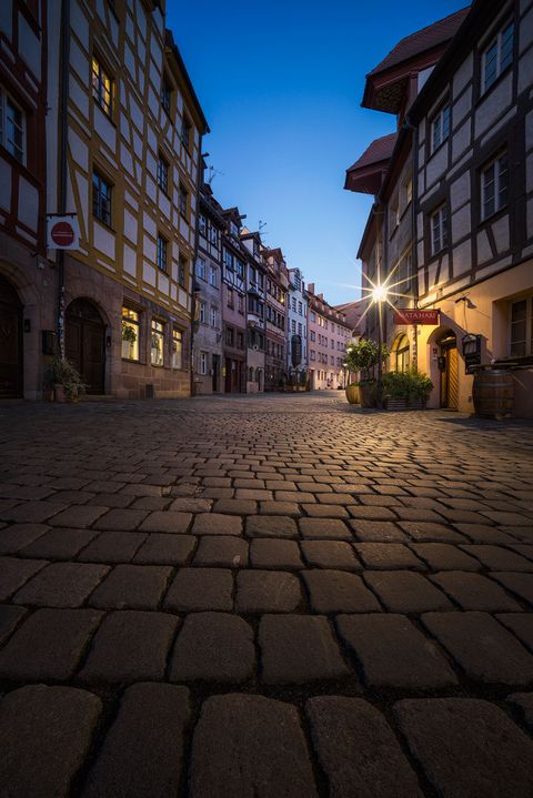 Mata Hari Bar in Weißgerbergasse Nürnberg during blue hour