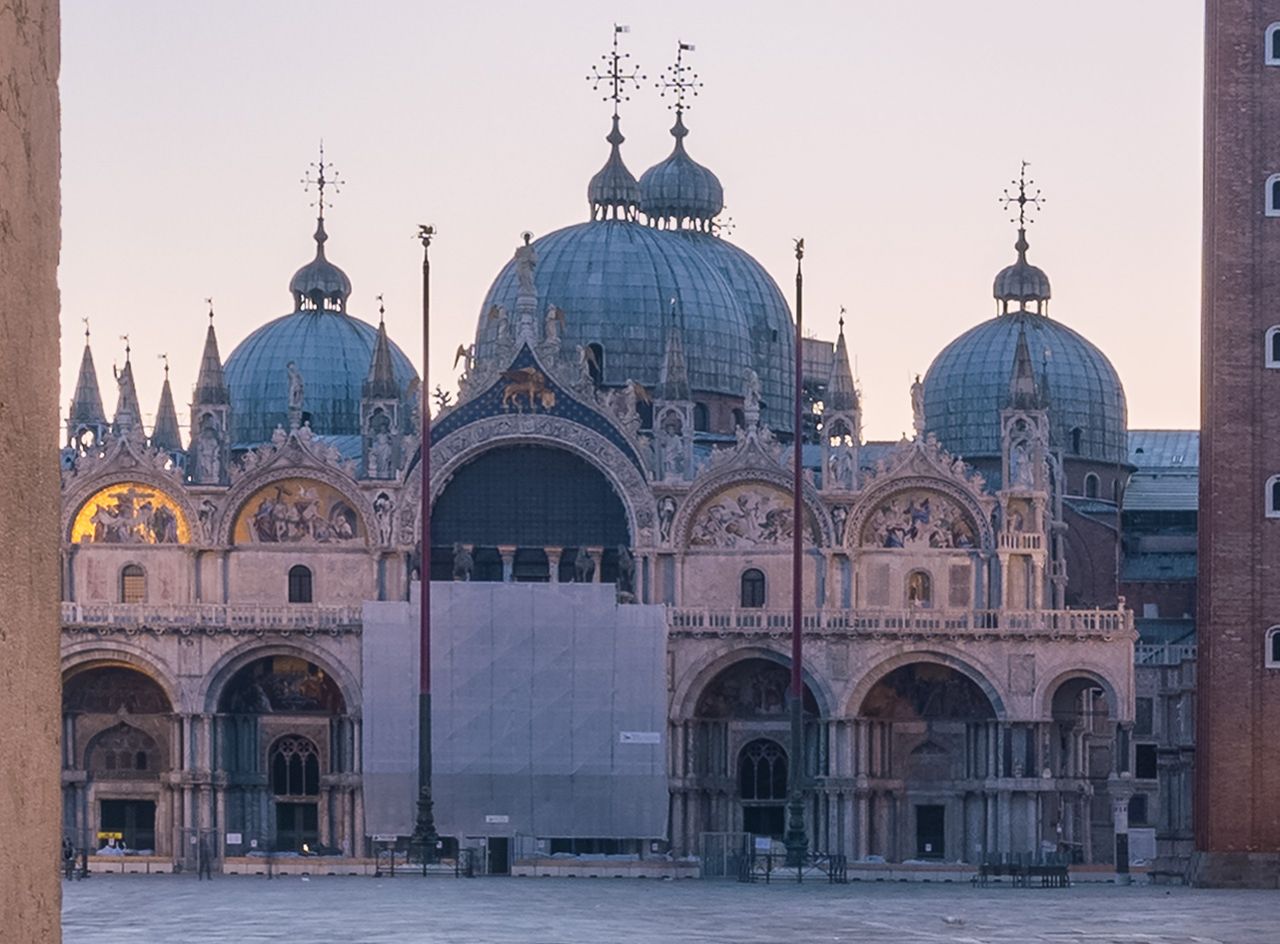 AI Retouching Before